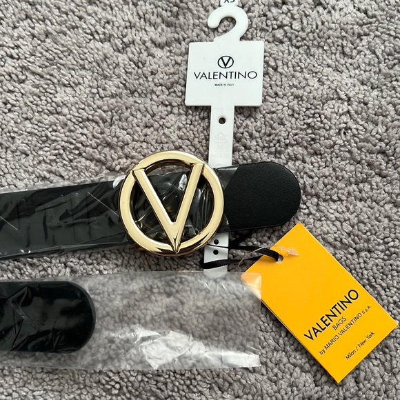Brand NEW Xtra-Small Black Valentino Belt gold hardware - Picture 1 of 5